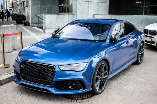 AUDI RS7 4G 2016-2018 PO FACELIFTINGU RAMKA GRILLA CZARNA 4G8853651L