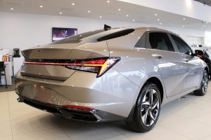 HYUNDAI ELANTRA VII CN7 2020+ LAMPA TYLNA LED PRAWA 5PIN 92402AA200