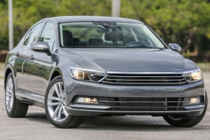 VOLKSWAGEN PASSAT B8 3G 2015-2019 PRZED FACELIFTINGIEM LAMPA PRZEDNIA PRAWA 3G1941006A