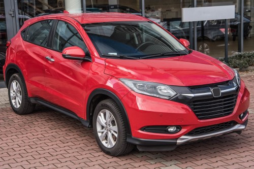 HONDA HR-V II RU 2015-2018 PRZED FACELIFTINGIEM LAMPA PRZEDNIA LED PRAWA 33100T72G31