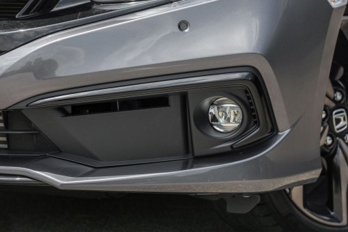 HONDA CIVIC X 2019-2021 SEDAN PO FACELIFTINGU KRATKA HALOGENU CZARNA LEWA 71185TBAK50