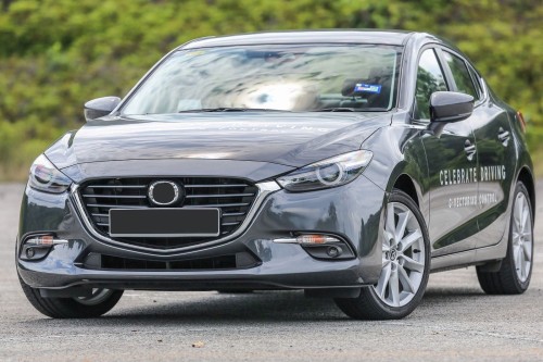 MAZDA 3 III BN 2016-2018 PO FACELIFTINGU OSŁONA GÓRNA GRILLA B63B50033
