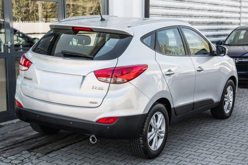 HYUNDAI ix35 LM 2010-2013 PRZED FACELIFTINGIEM KAROSERYJNA LAMPA TYLNA PRAWA 924022S520