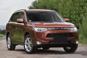 MITSUBISHI OUTLANDER III GF 2012-2015 PRZED FACELIFTINGIEM CHLAPACZE