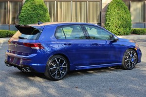 VOLKSWAGEN GOLF 8 VIII 5H 2020+ SPOILER DACHU LOTKA