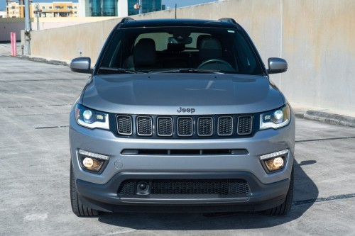 JEEP COMPASS II MP 2017-2020 PRZED FACELIFTINGIEM ŚWIATŁA DRL LED DO JAZDY DZIENNEJ PRAWE + LEWE Z KIERUNKOWSKAZEM 68266926AA / 68266927AA