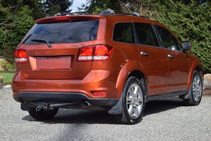 FIAT FREEMONT 2011-2015 PRAWA ZAŚLEPKA ODBLASKOWA TYLNEGO ZDERZAKA 57010720AC