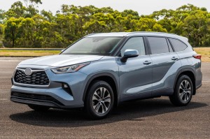 TOYOTA HIGHLANDER IV XU70 2019+ DRZWI PRZEDNIE LEWE 670020E171