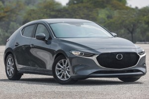 MAZDA 3 IV BP 2019+ CHROMOWANA LISTWA GRILLA PRAWA BCKA507J0C