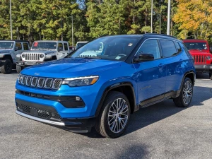 JEEP COMPASS II 2017+ BŁOTNIK PRZEDNI LEWY 68243851AA