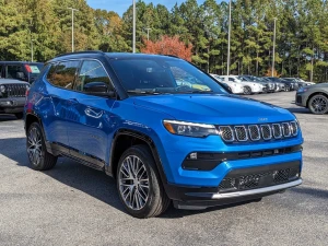 JEEP COMPASS II MP 2017+ BŁOTNIK PRZEDNI PRAWY 68243850AA