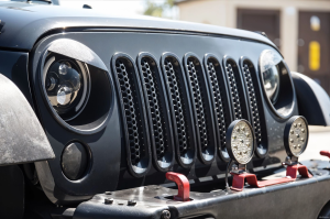 JEEP WRANGLER JK 2007-2018 STYLIZACYJNE WKŁADKI GRILLA CZARNE ABS