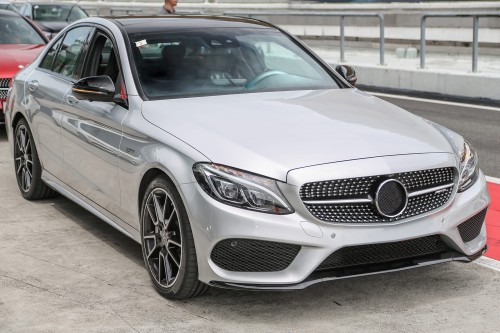 MERCEDES C-CLASS W205 2014-2018 LISTWA PRZEDNIEGO ZDERZAKA PRAWA CZARNA A2058852600