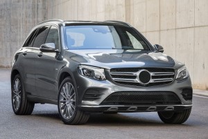 MERCEDES GLC X253 2015-2019 PRZED FACELIFTINGIEM CHROMOWANA LISTWA PRZEDNIEGO ZDERZAKA PRAWA A2538852800