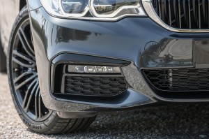 BMW SERIA 5 G30 G31 2017-2023 LAMPA PRZECIWMGIELNA PRZEDNIA PRAWA LED 63179477172