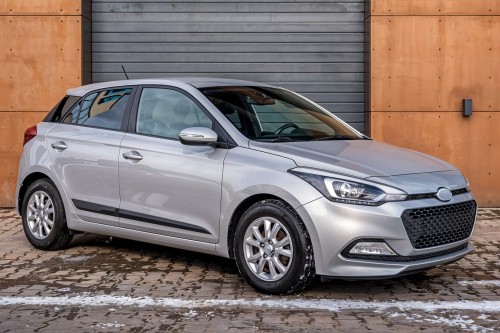 HYUNDAI i20 II GB 2014-2018 PRZED FACELIFTINGIEM LAMPA PRZECIWMGIELNA PRZEDNIA PRAWA 92202C8000