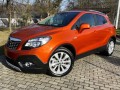 OPEL MOKKA A J13 2012-2016 PRZED FACELIFTINGIEM LISTWA PRZEDNIEGO BŁOTNIKA LEWA 95275448