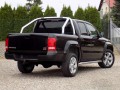 VW AMAROK 2010-2012 LAMPA TYLNA PRAWA Z KIERUNKOWSKAZEM 2H1945096A