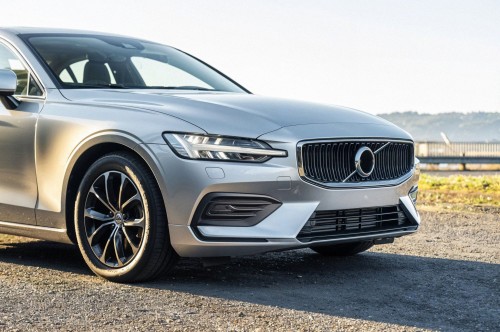 VOLVO S60 III 2018-2024 KRATKA PRZEDNIEGO ZDERZAKA Z PDC PRAWA 31455637