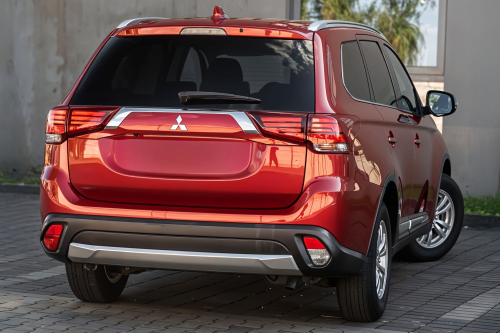 MITSUBISHI OUTLANDER III GF 2015-2021 PO FACELIFTINGU LAMPA KLAPY TYLNEJ PRAWA 8331A180