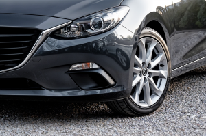 MAZDA 3 III BM 2014-2016 PRZED LIFTINGIEM ZAŚLEPKA PRZEDNIEGO ZDERZAKA HAKA HOLOWNICZEGO BHN150A11BB