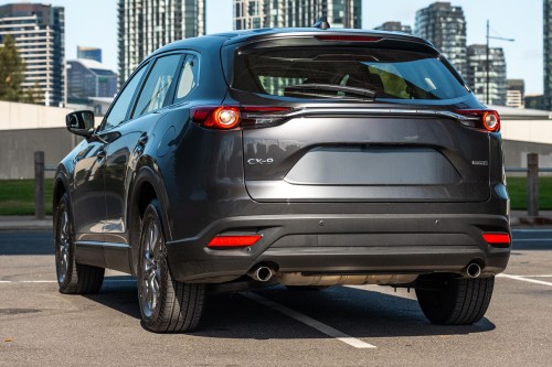 MAZDA CX-9 II 2015-2024 KAMERA COFANIA FULL HD DYNAMICZNE LINIE ZINTEGROWANA Z LAMPĄ TABLICY