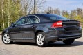 VOLVO S80 II 2006-2015 SEDAN KAMERA COFANIA FULL HD DYNAMICZNE LINIE ZINTEGROWANA Z LAMPĄ