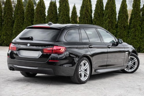 BMW SERIA 5 F11 2010-2017 KAMERA COFANIA FULL HD DYNAMICZNE LINIE ZINTEGROWANA Z KLAMKĄ KLAPY TYLNEJ