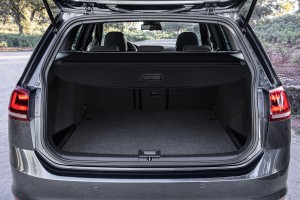 VOLKSWAGEN GOLF 7 VII 5G VARIANT (KOMBI) 2013-2020 ROLETA BAGAŻNIKA CZARNA 5G9867871F