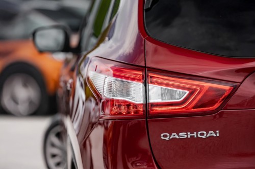 NISSAN QASHQAI II J11 2014-2017 PRZED FACELIFTINGIEM LAMPA KLAPY TYLNEJ LEWA LED 265554EA5A