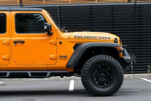 JEEP WRANGLER JL 2018+ BŁOTNIK PRZEDNI PRAWY ALUMINIOWY 68281946AB