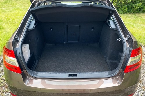 SKODA OCTAVIA III 5E LIFTBACK 2012-2020 PÓŁKA BAGAŻNIKA 5E5867769