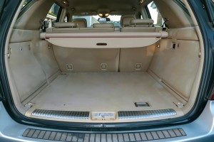 MERCEDES ML W164 2005-2011 ROLETA BAGAŻNIKA BEŻOWA A1648100309 