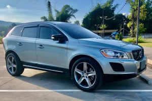 VOLVO XC60 I 2013-2017 PO FACELIFTINGU STOPNIE BOCZNE PROGI