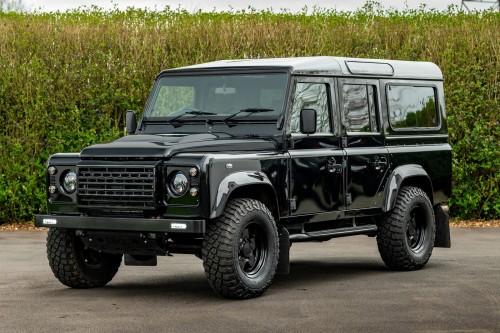 LAND ROVER DEFENDER 110 STOPNIE BOCZNE CZARNE MODEL STYL SVX
