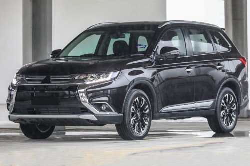 MITSUBISHI OUTLANDER III 2015-2021 PO LIFTINGU CHLAPACZ