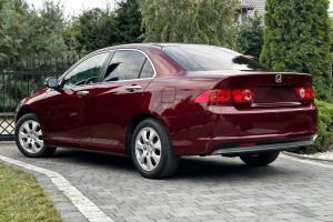 HONDA ACCORD VII CL7 2002-2008 KAMERA COFANIA FULL HD DYNAMICZNE LINIE ZINTEGROWANA Z LAMPĄ TABLICY