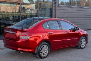 HONDA CITY V GM2 2008-2013 KAMERA COFANIA FULL HD DYNAMICZNE LINIE ZINTEGROWANA Z LAMPĄ TABLICY