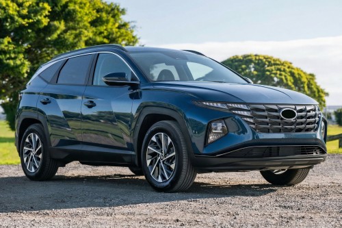 HYUNDAI TUCSON IV NX4 2020-2024 PRZED FACELIFTINGIEM LISTWA PRZEDNIEGO ZDERZAKA PRAWA 86596N7010