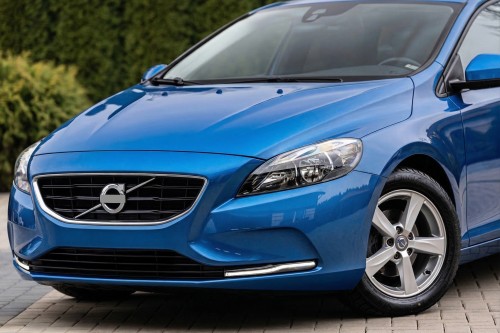 VOLVO V40 II 2012-2019 STALOWY BŁOTNIK PRZEDNI LEWY 31301261
