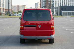 VW TRANSPORTER V T5 / MULTIVAN / CARAVELLE 2003-2015 KAMERA COFANIA FULL HD MONTOWANA W MIEJSCE ŚWIATŁA STOPU DYNAMICZNE LINIE
