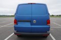 VOLKSWAGEN TRANSPORTER VI T6 / MULTIVAN KAMERA COFANIA FULL HD MONTOWANA W MIEJSCE ŚWIATŁA STOPU DYNAMICZNE LINIE