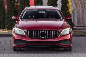 MERCEDES E-CLASS W213 2016-2020 PRZED FACELIFTINGIEM RAMKA GRILLA CZARNA A2138850200