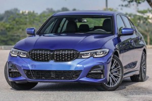 BMW SERIA 3 G20 2018+ TUNINGOWY GRILL PRZEDNI DIAMOND SREBRNY ATRAPA NERKI WERSJA Z KAMERĄ
