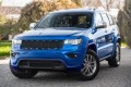 JEEP GRAND CHEROKEE IV WK2 2017-2021 PO DRUGIM FACELIFTINGU KOMPLETNY ZDERZAK PRZEDNI BEZ PDC BEZ SPRYSKIWACZY Z CZARNYM GRILLEM 6EB83TZZAA