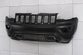 JEEP GRAND CHEROKEE IV WK2 2017-2021 PO DRUGIM FACELIFTINGU KOMPLETNY ZDERZAK PRZEDNI BEZ PDC BEZ SPRYSKIWACZY Z CZARNYM GRILLEM 6EB83TZZAA