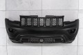 JEEP GRAND CHEROKEE IV WK2 2017-2021 PO DRUGIM FACELIFTINGU KOMPLETNY ZDERZAK PRZEDNI Z PDC BEZ SPRYSKIWACZY Z CZARNYM GRILLEM 68333498AA
