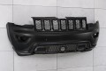 JEEP GRAND CHEROKEE IV WK2 2017-2021 PO DRUGIM FACELIFTINGU KOMPLETNY ZDERZAK PRZEDNI Z PDC BEZ SPRYSKIWACZY Z CZARNYM GRILLEM 68333498AA