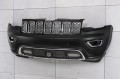 JEEP GRAND CHEROKEE IV WK2 2017-2021 PO DRUGIM FACELIFTINGU KOMPLETNY CHROMOWANY ZDERZAK PRZEDNI Z PDC BEZ SPRYSKIWACZY Z CHROMOWANYM GRILLEM 68333498AA