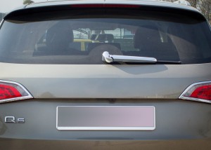 AUDI Q5 I 8R 2008-2016 NAKŁADKA NA WYCIERACZKĘ TYLNĄ